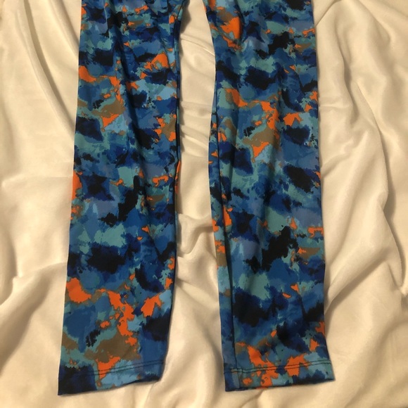 Fun colorful aerobic leggings. Size large - Picture 2 of 6